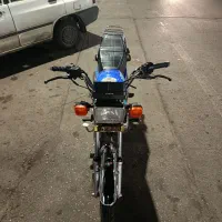 موتورسیکلت۲۰۰