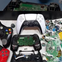 تعمیرات دسته ps4 و ps5 ونصب بازی کپی خور ۳۵