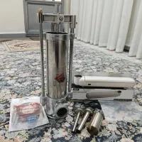 ۱دستگاه سوسیس پر کن ۲دستگاه وکیوم