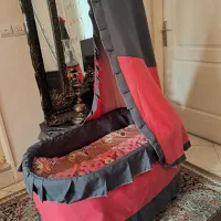 تخت چرخدار