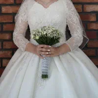لبلس عروس پوشیده مجلل