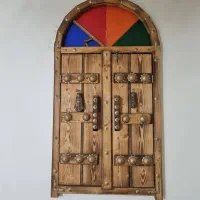 بعد در قدیمی دکوری بسیار
