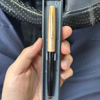 خودنویس pelikan و خوکار پارکر
