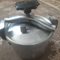 زودپز مارک خشنود ۲/۵ لیتری برای ۳ تا چهار نفر