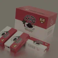 کارتن خرما میزنم