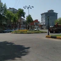 مغازه ۲۶ متری سه‌بَر در خیابان جمهوری لاهیجان