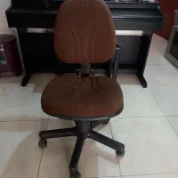 صندلی اداری چرخدار