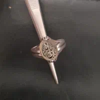 انگشتر دست‌ساز خطی