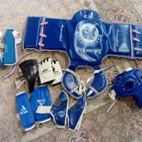 وسایل ورزشی تکواندو باتمام تجهیزات درحدنو