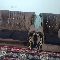 مبل 7 نفره با 3 تا میز و یک ساعت ایستاده