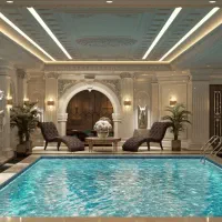کارآموز خانم در رشته معماری