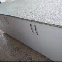میز و کابینت و دیس قنادی