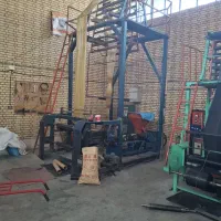 نیاز مند به چند اقا و خانم