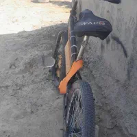 دو‌چرخه|دوچرخه، اسکیت، اسکوتر|بند زرک, |دیوار