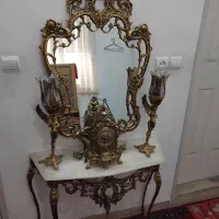 آینه و شمدان تمام برنجی همراه میز و سنگ