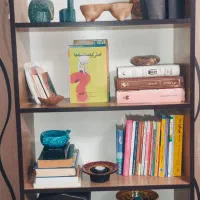 کتابخانه ایستاده