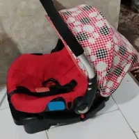 صندلی کودک ماشین مسافرتی درحد نو