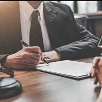 وکیل پایه یک دادگستری و مشاور حقوقی