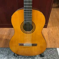 گیتار یاماها C40