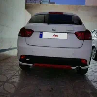 کویک R سفید قرمز