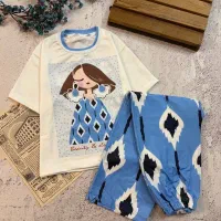 پوشاک بچگانه