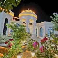 اجاره ویلا باغ استخرسالنی و سَرپوشیده استخر اب گرم