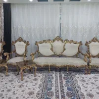 مبل سلطنتی ۹ نفره همراه با میز و ۳ تا عسلی