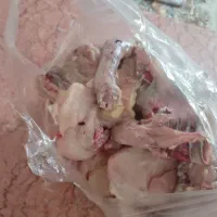 اسکلت مرغ واشتغال گوشت