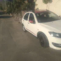 کوئیک Rآخر ۴۰۲ مشابه صفر فول پارس خودرویی