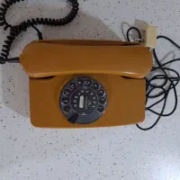 تلفن قدیمی کلکسیونی