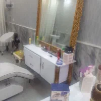آینه آرایشی به علت کمبود جا میخام بفروشم فوری