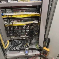 خدمات تخصیصی برقکاری نصب دوربین.دزدگیر.لاینر