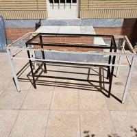 دو عدد چهار پایه فلزی