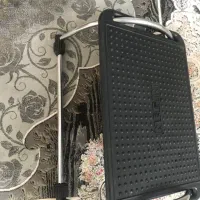 زیرپای نگین