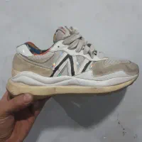 کتونی نیوبالانس ۴۰