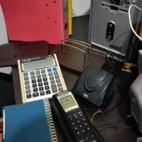 تلفن رومیزی شیک پانچ ذونکن قفلدار ماشین حساب