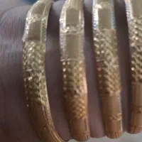 ۱۰گرم و ۳۰۰ سوت طلا دو تا النگو شکسته همراه فاکتو
