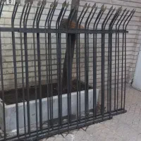 نرده حفاظ بالای  دیوار