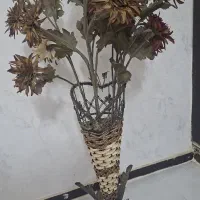گل و گلدان