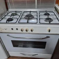 اجاق گاز فر دار