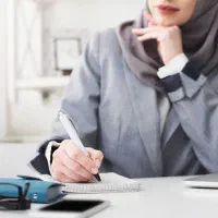 منشی خانم