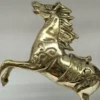 اسب برنجی