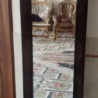 میز شیک و کاملا سالم  بودن خش و خط