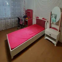 تخت خواب، میز آرایش،میز تحریر،صندلی چرخدار دخترانه