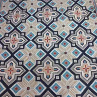 گلیم فرش تو راهرویی