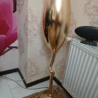 گلدان کروم طلایی ارتفاع ۱۱۰ سالم و تمیز