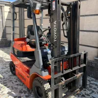 لیفتراک برقی تویوتا ۲ تن به بالا