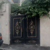 منزل ویلایی با حیاط ماشین رو در کلاک