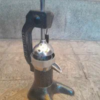 آبمیوه گیری دستی