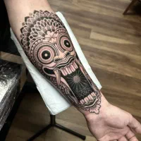 خدمات تتو بدن زیر نظر مربی از ترکیه